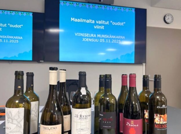 Maailmalta valitut "oudot "viinit tasting 5.11. 25. Joensuun viiniseura Munskänkarna.